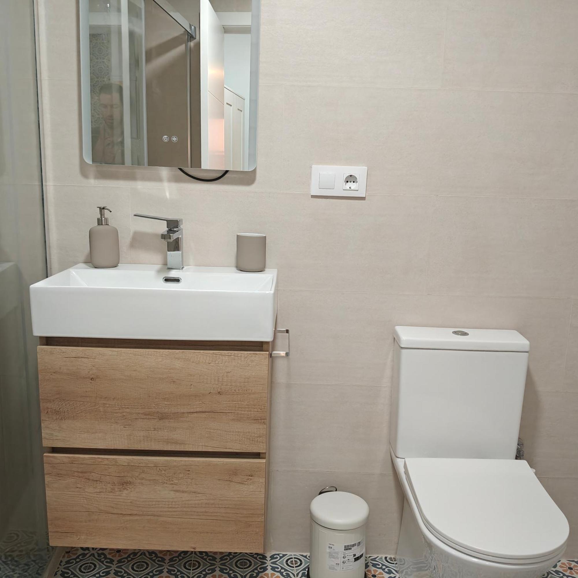 Azafran Loft *